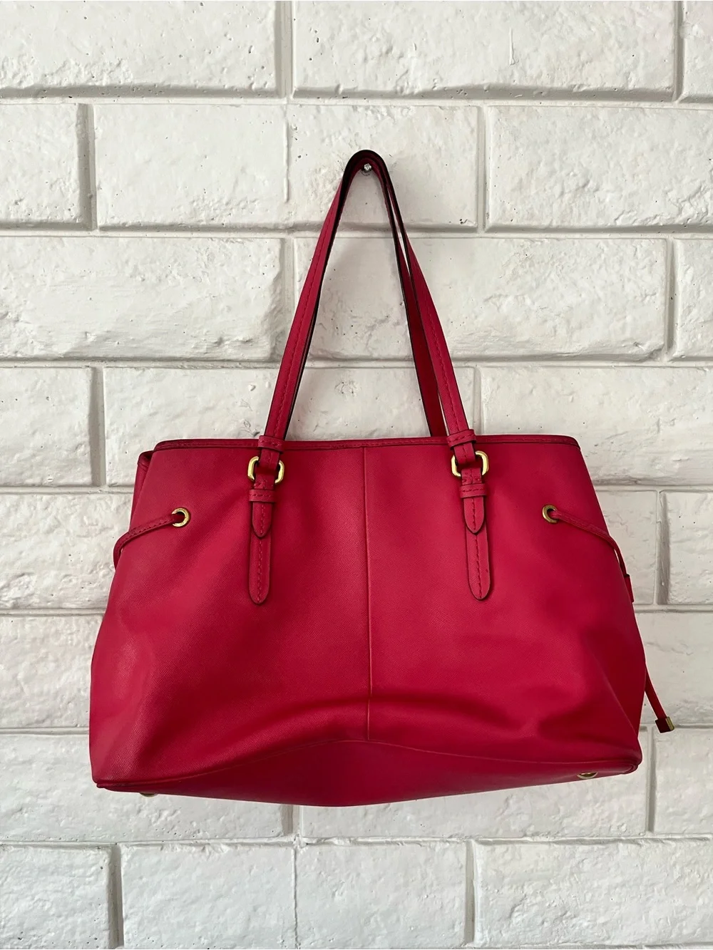 Coach Peyton Saffiano Leather Drawstring Carryall bag F29362 hangtag